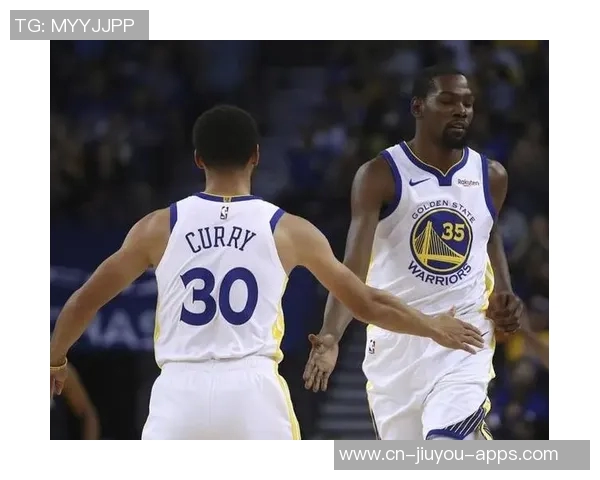 猛龙与76人激战正酣谁能在季后赛中笑到最后争夺荣耀